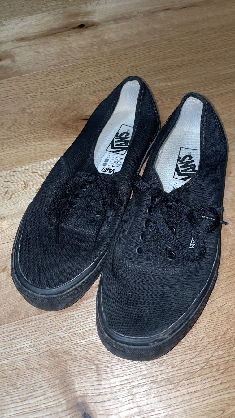 Vans Scarpe da uomo: Vans Schuhe Gr. 41 – Usato da Rickenbach Sulz venduto da Orvieto2000