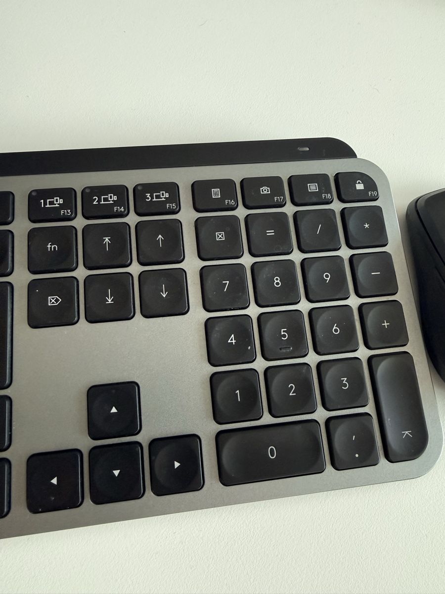 Logitech Tastiere: Logitech MX Tastatur & Maus – Usato da Luzern venduto da ymuehl 2