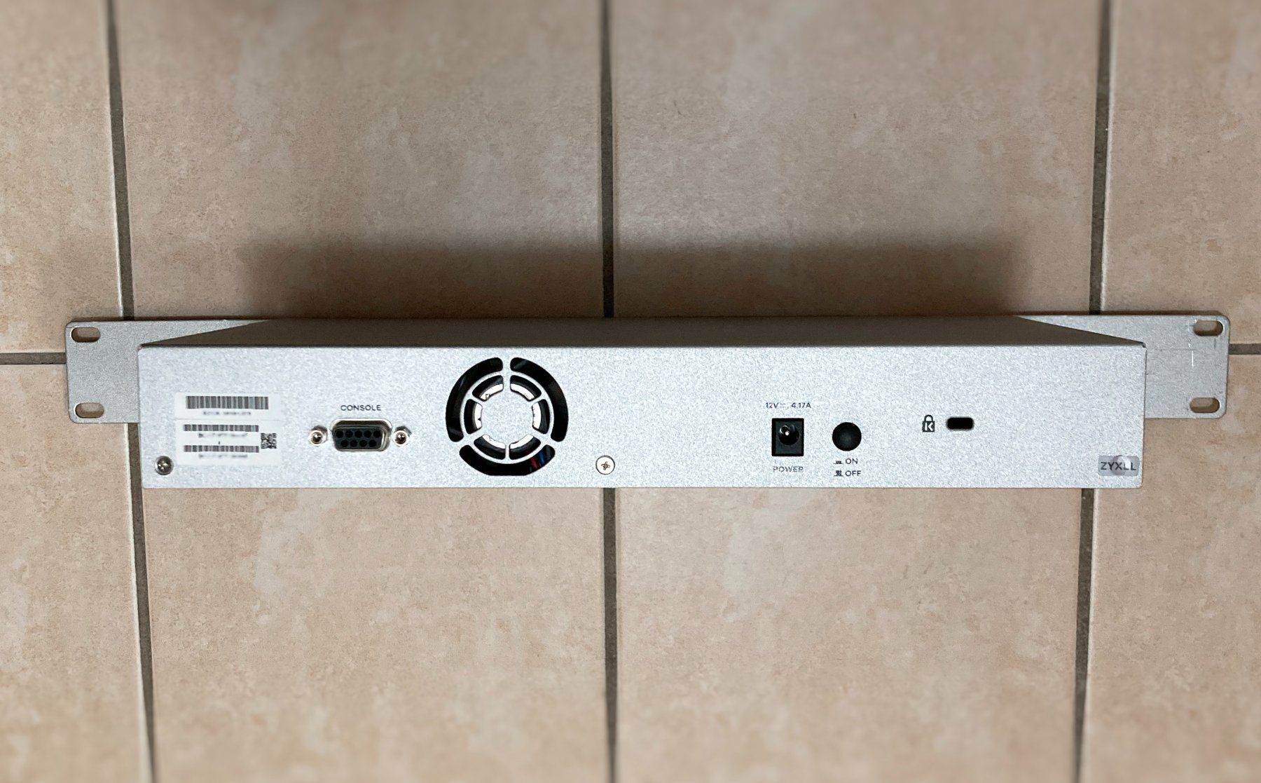 Zyxel Firewall: Firewall ZyXEL ATP500 – Usato da Dardagny venduto da s1290 1