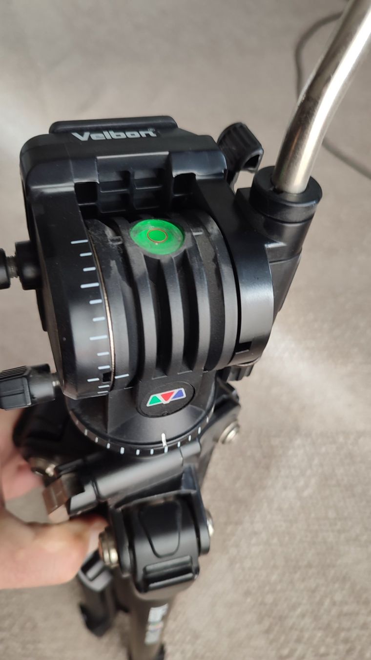 Velbon Treppiedi & Teste: Stativ Velbon PH-368 Mini Pro Fluid – Usato da Oberägeri venduto da ang_22g5 3