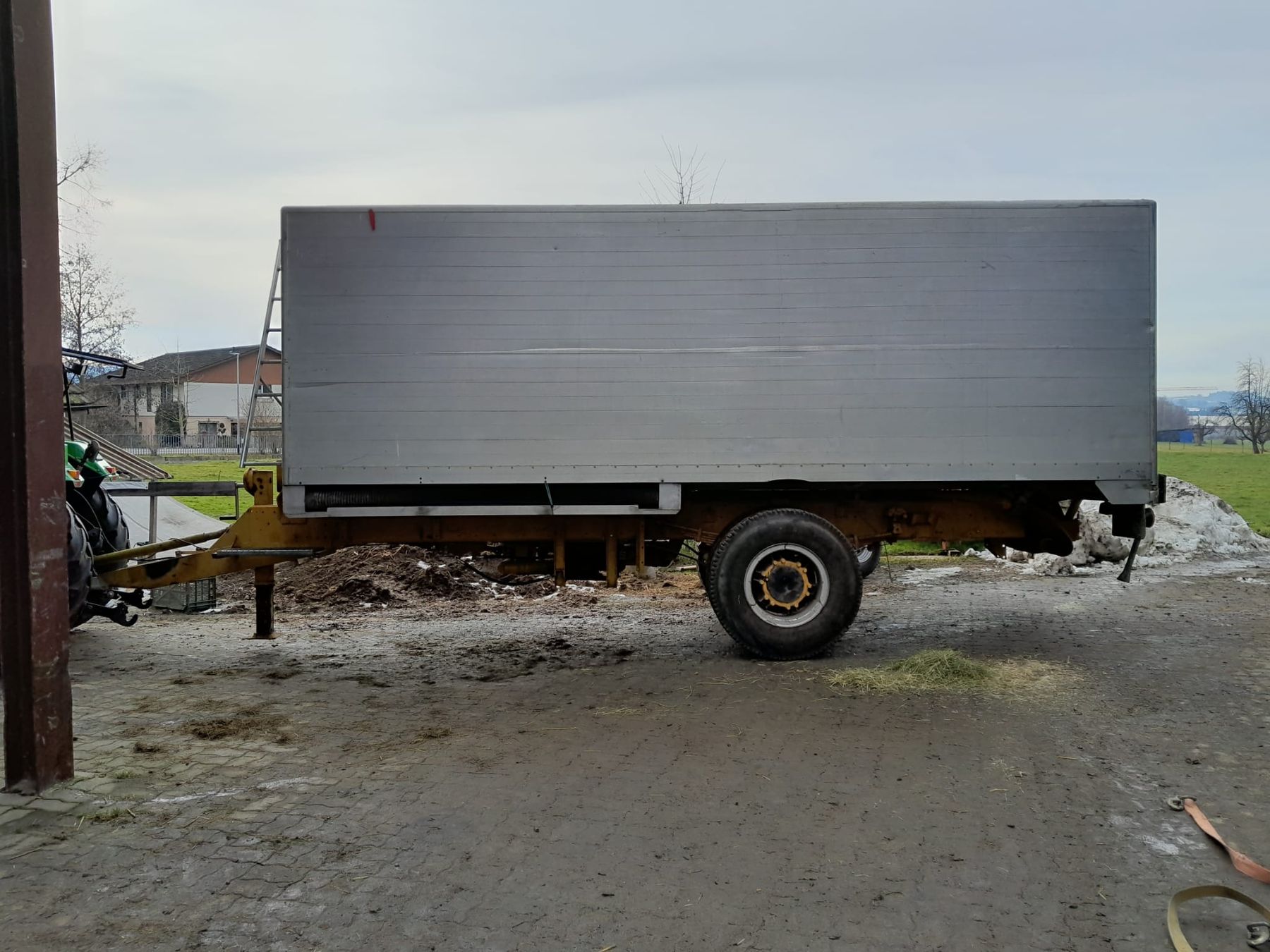 Rimorchi: Gebläseanhänger Losewagen – Usato da Buttisholz venduto da dorfbur