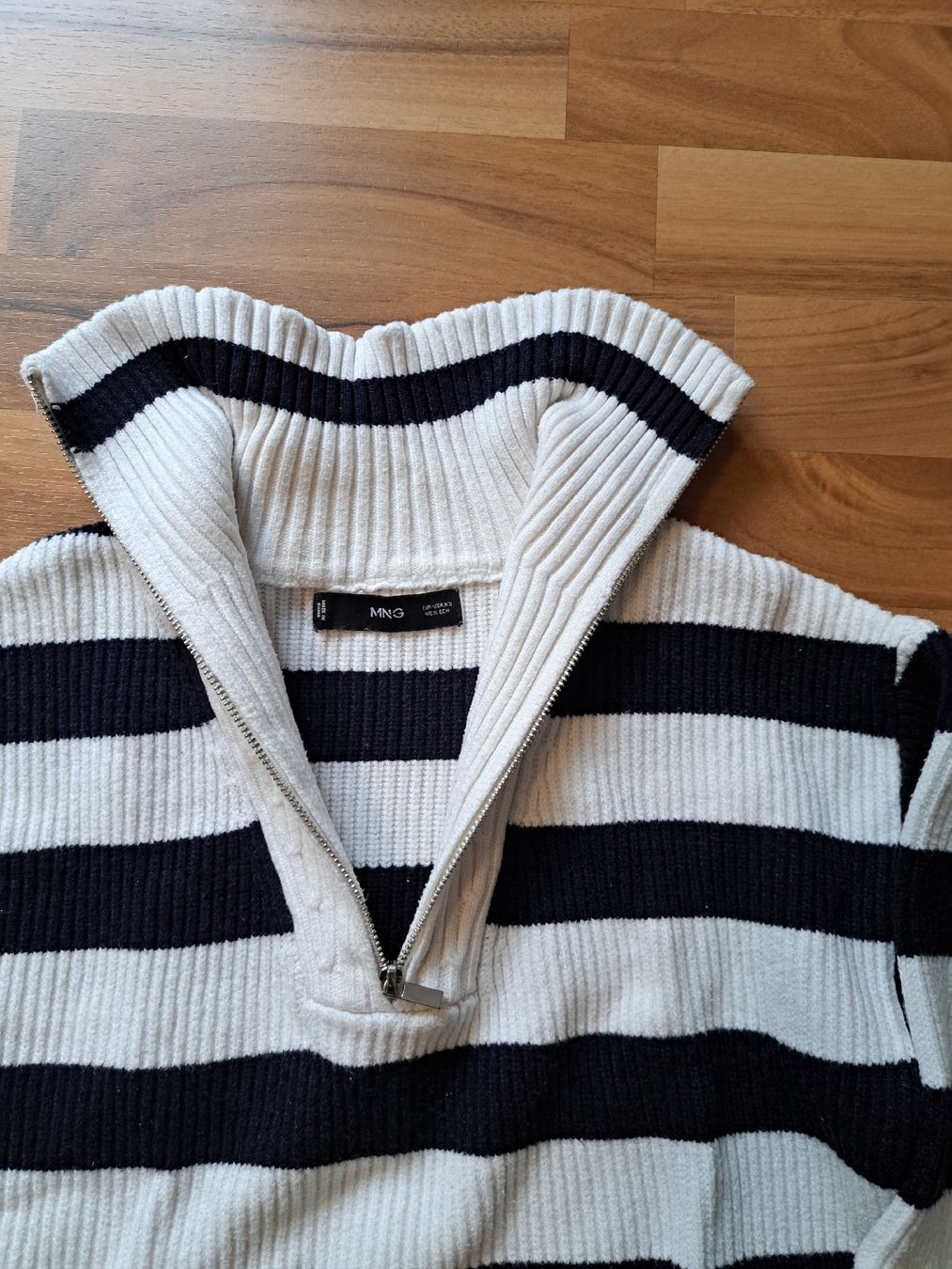 Mango Maglioni & Felpe: MNG Pullover gestreift mit Reissverschluss Grösse XS  – Usato da Waldenburg venduto da Sysilu 1