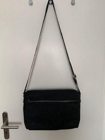 Louis Vuitton Messenger Bag
