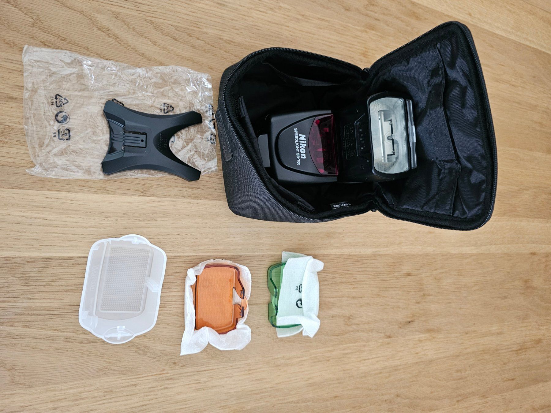 Nikon Kamera: Nikon Kamera D3100 Set Kamera-Objektive-Blitz-Ladegerät – Gebraucht aus Zizers von beni7000 7
