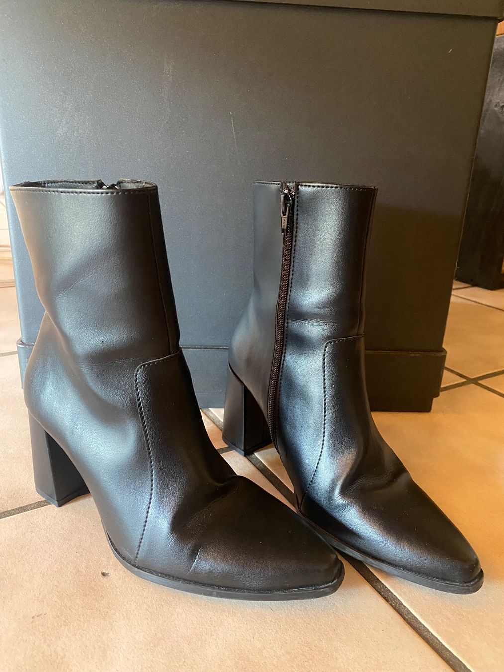 Damenschuhe: NAE Vegane Leder Stiefeletten – Gebraucht aus Delémont von sedlas 1