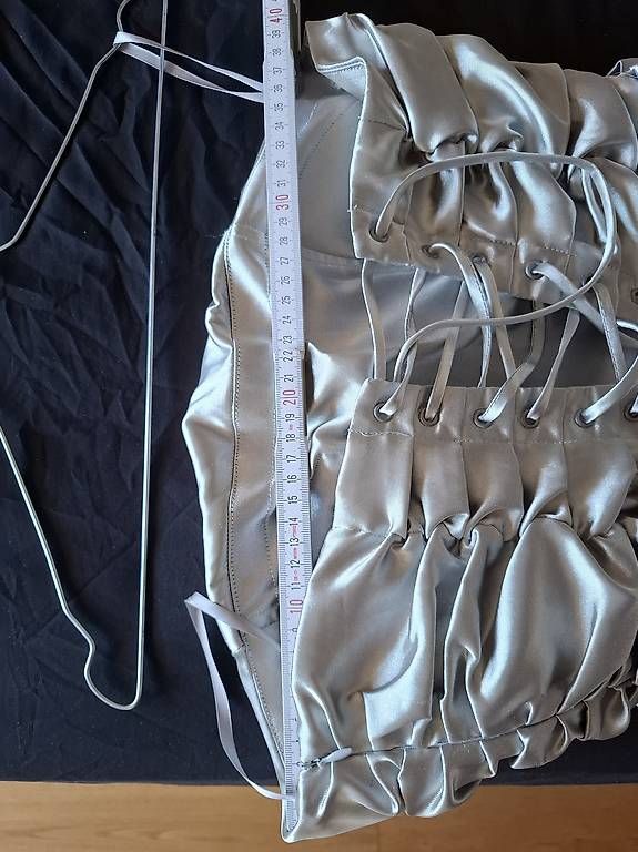 Kleider: Silbernes Kleid 38/40 – Gebraucht aus Dielsdorf von cmo_c6hy 1
