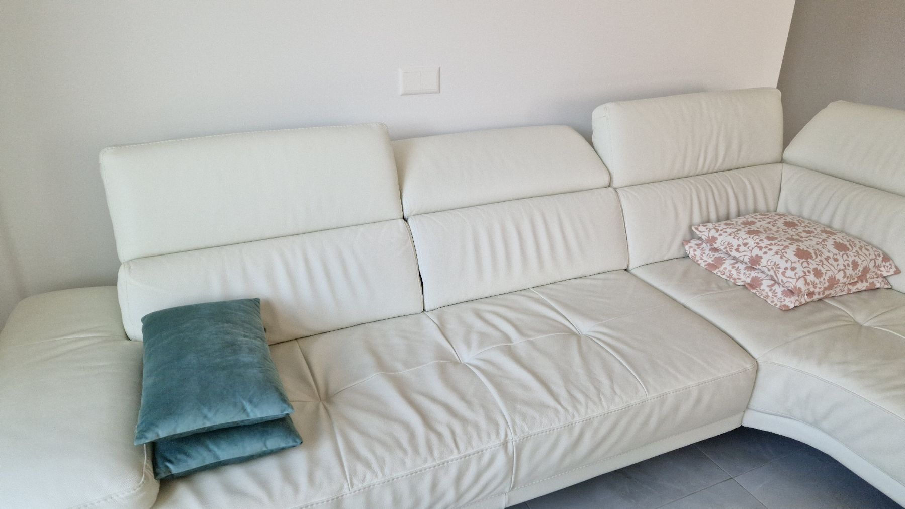 Sofas: Calia Italia Echtleder Ecksofa weiss – D'occasion à Rafz par Jirga 8
