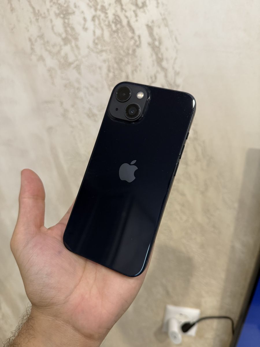 Apple Handys / Smartphones: Iphone 13 128 gb battery 100% – Gebraucht aus Chippis von mig_8ns6 1