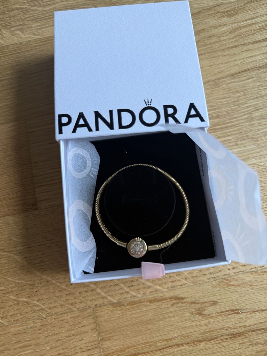 Pandora Bracciali & Braccialetti: Pandora Charm Armband Gold – Usato da  venduto da  1