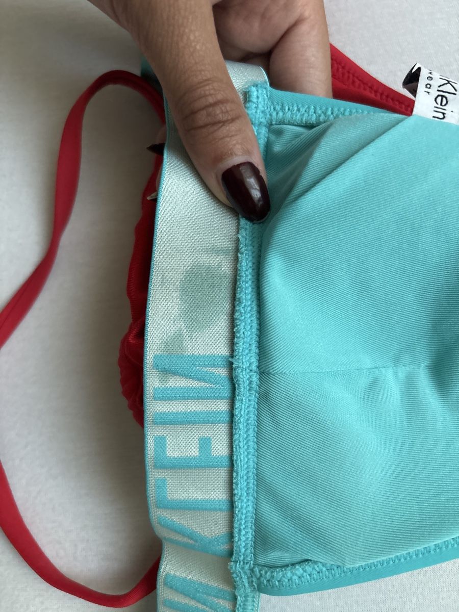 Calvin Klein Lots de vêtements: Calvin Klein Bikinitops – D'occasion à Zürich par del_gdm2 4