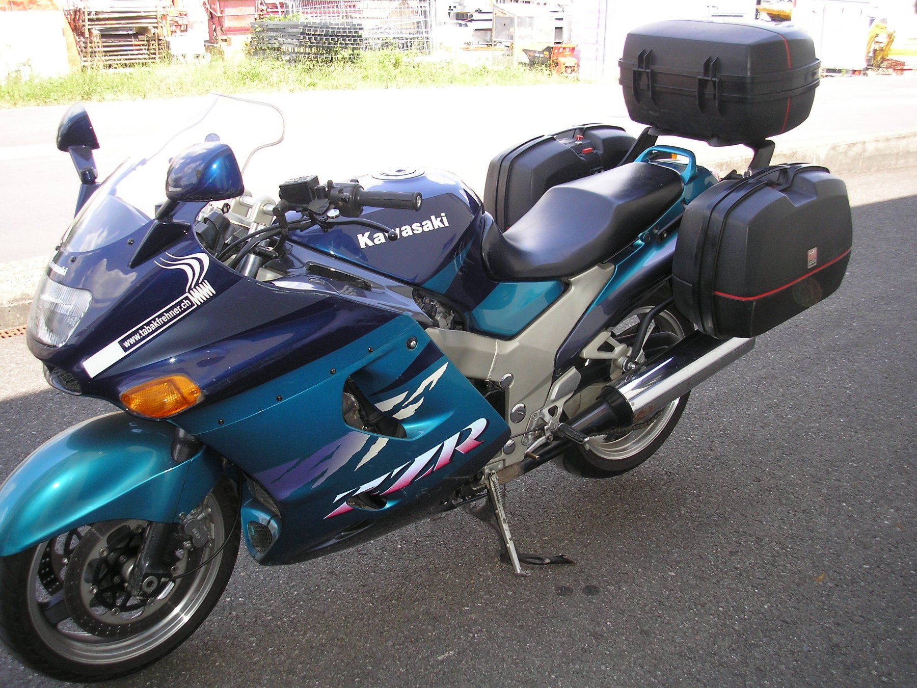 Kawasaki Strada: Kawasaki ZZR 1100 – Usato da Uznach venduto da Robrro 3