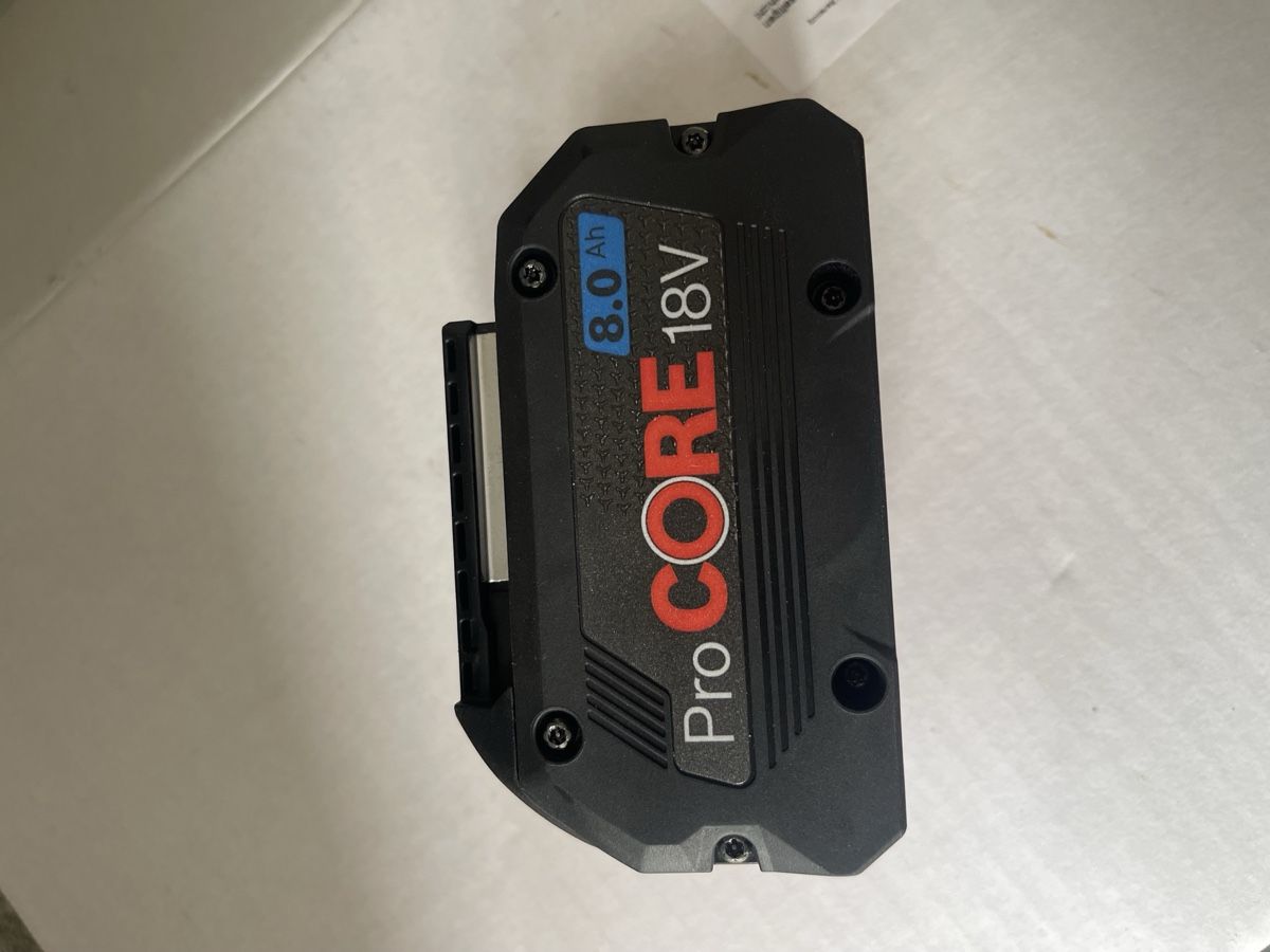 Bosch Accus & piles: ProCORE 18V Akku 8.0 Ah neuwertig – Neuf (Voir description) à St. Gallen par FCSGfan.1879