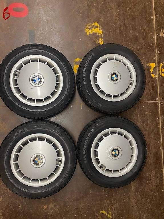 Pneumatici & Ruote complete: BMW E30 Kompletträder – Usato da Meisterschwanden venduto da marcog93
