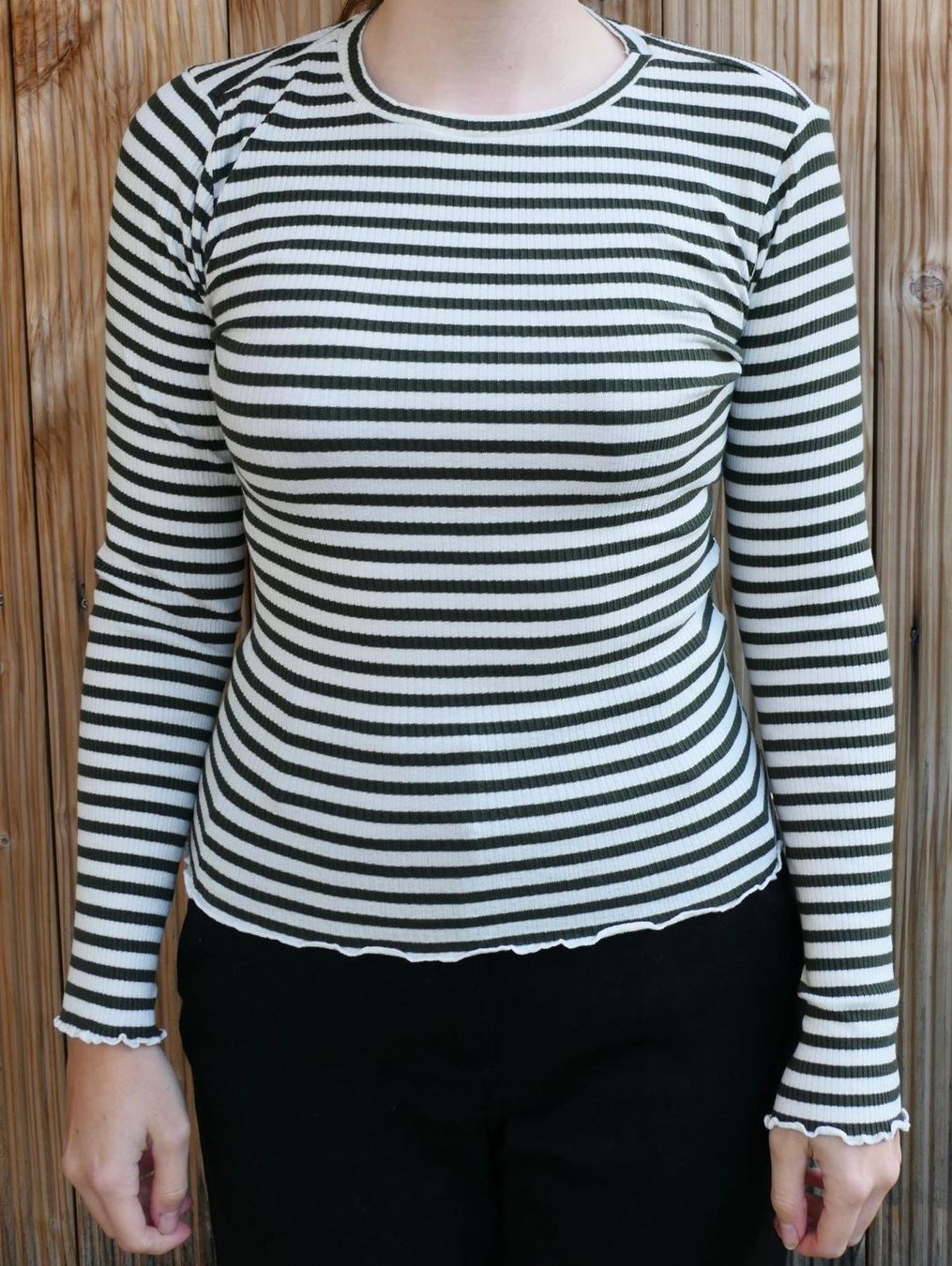 Only Maglioni & Felpe: Pullover – Usato da Münchenbuchsee venduto da Yothu