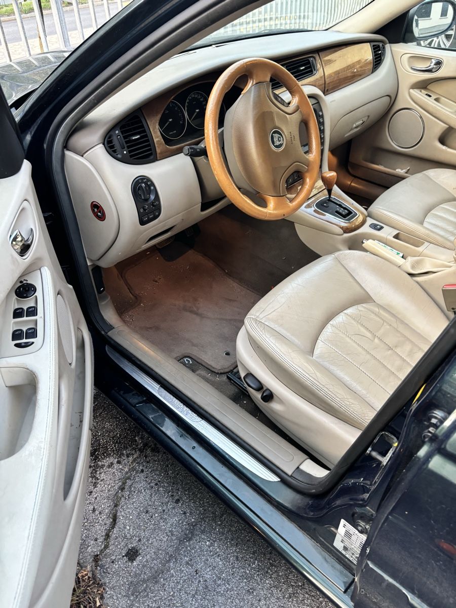 Jaguar Automobili: Jaguar – Usato da Varen venduto da Amandakuonen 3