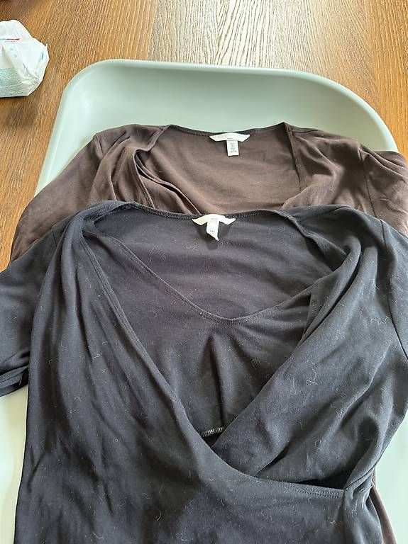 Lotti di vestiti: 2x H&M Stillmode Stillshirt – Usato da Regensdorf venduto da ant_js8x