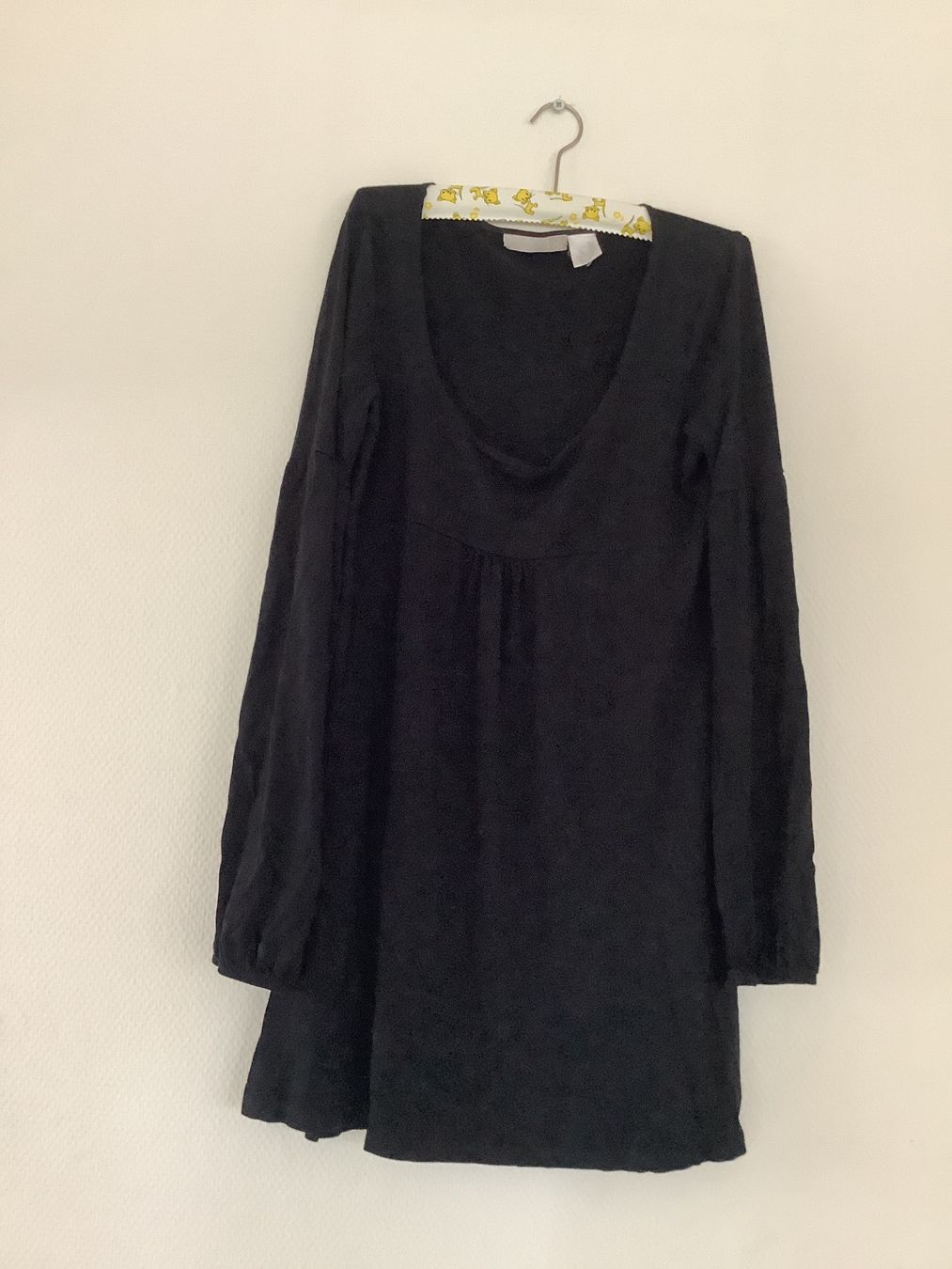Tuniche: Schwarzes Longshirt Umstandsmode – Usato da Bazenheid venduto da Seraina77