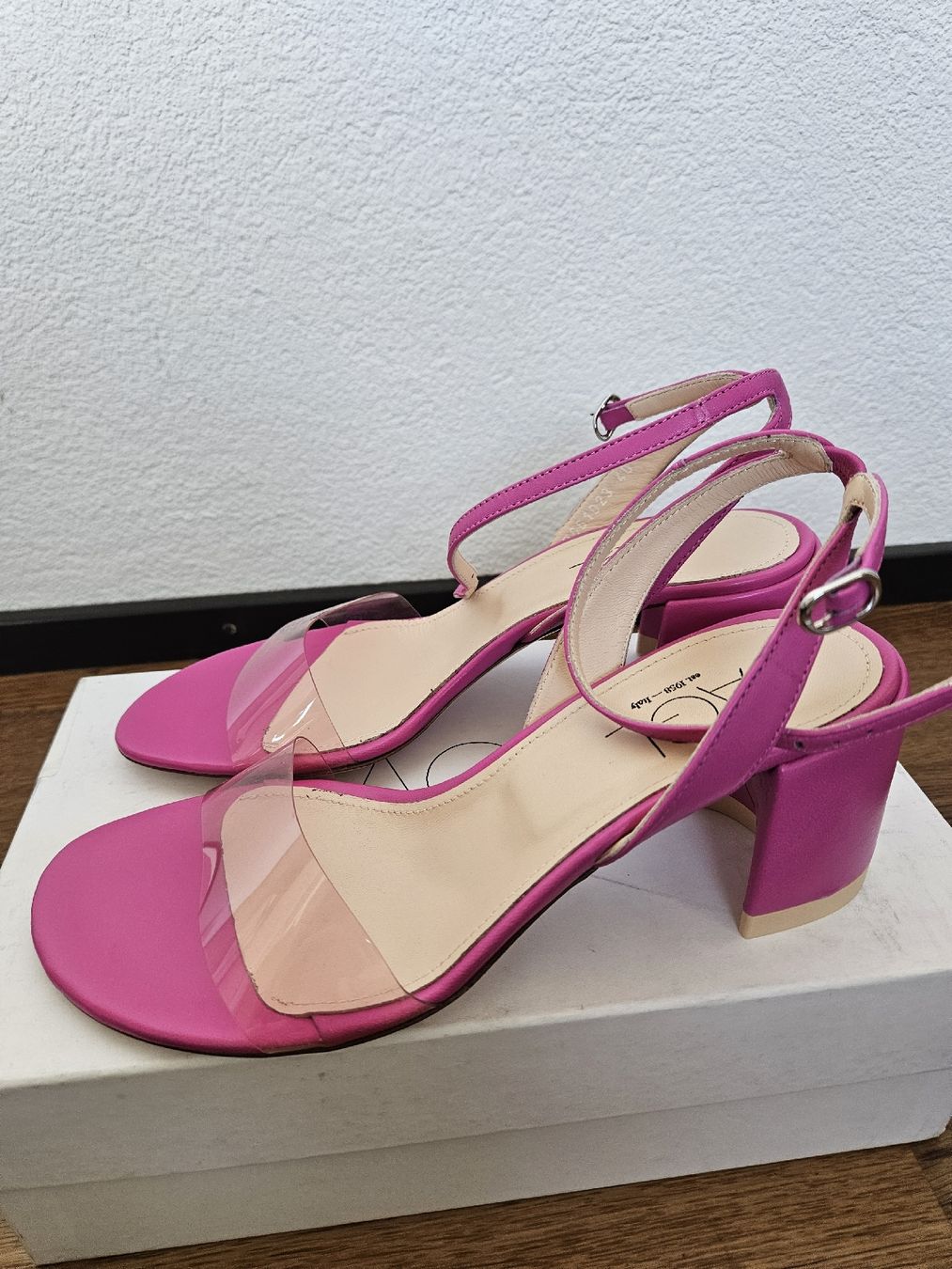 AGL Scarpe da donna: AGL Schuhe, neu,Größe 40, pink – Nuovo e nell'imballaggio originale da Zuchwil venduto da ger_ws6t 1