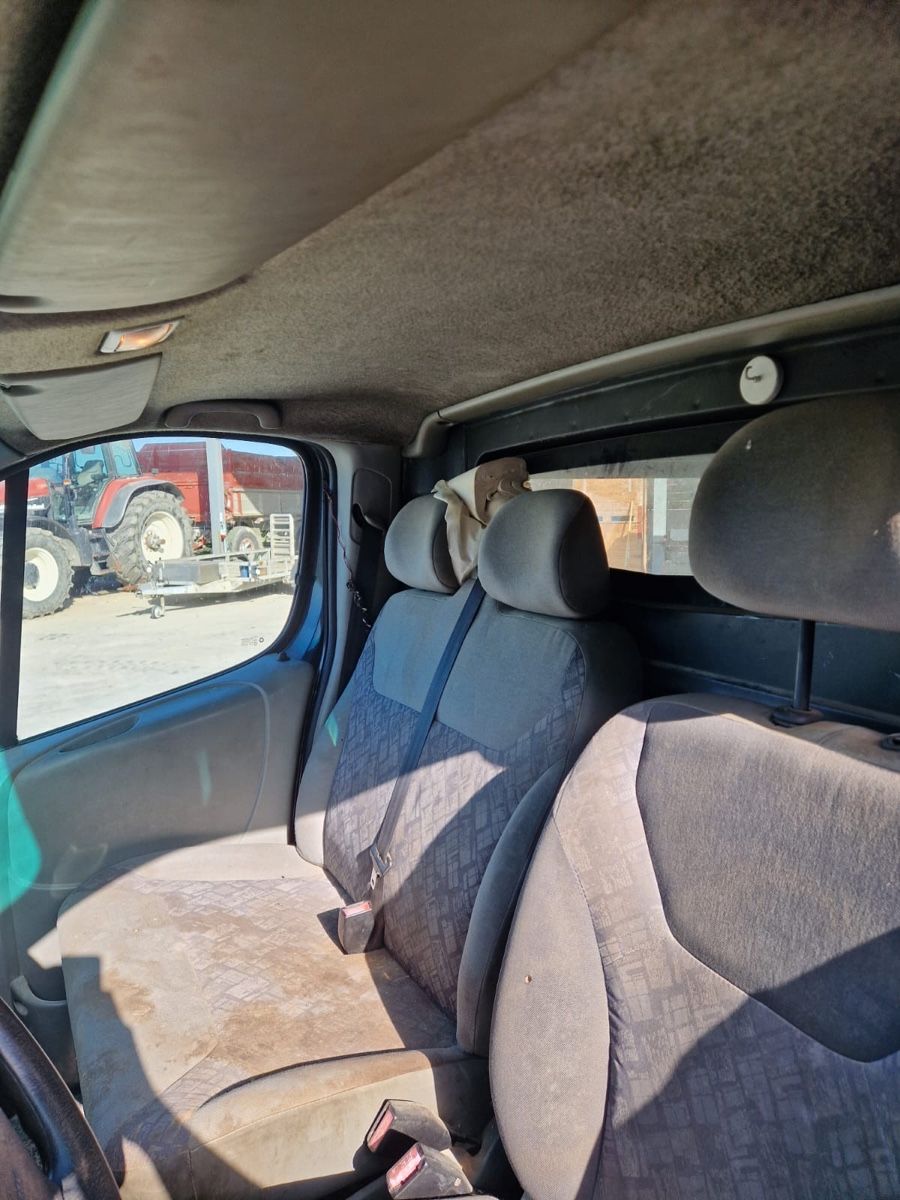 Opel Automobili: Opel Vivaro – Usato da Zauggenried venduto da vwdomi88 9
