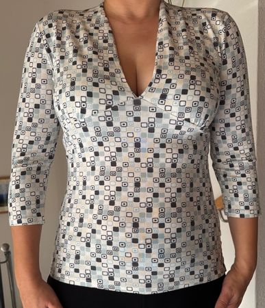 Damen-Langarmshirt von ORSAY, Grösse M, BRIEFVERSAND