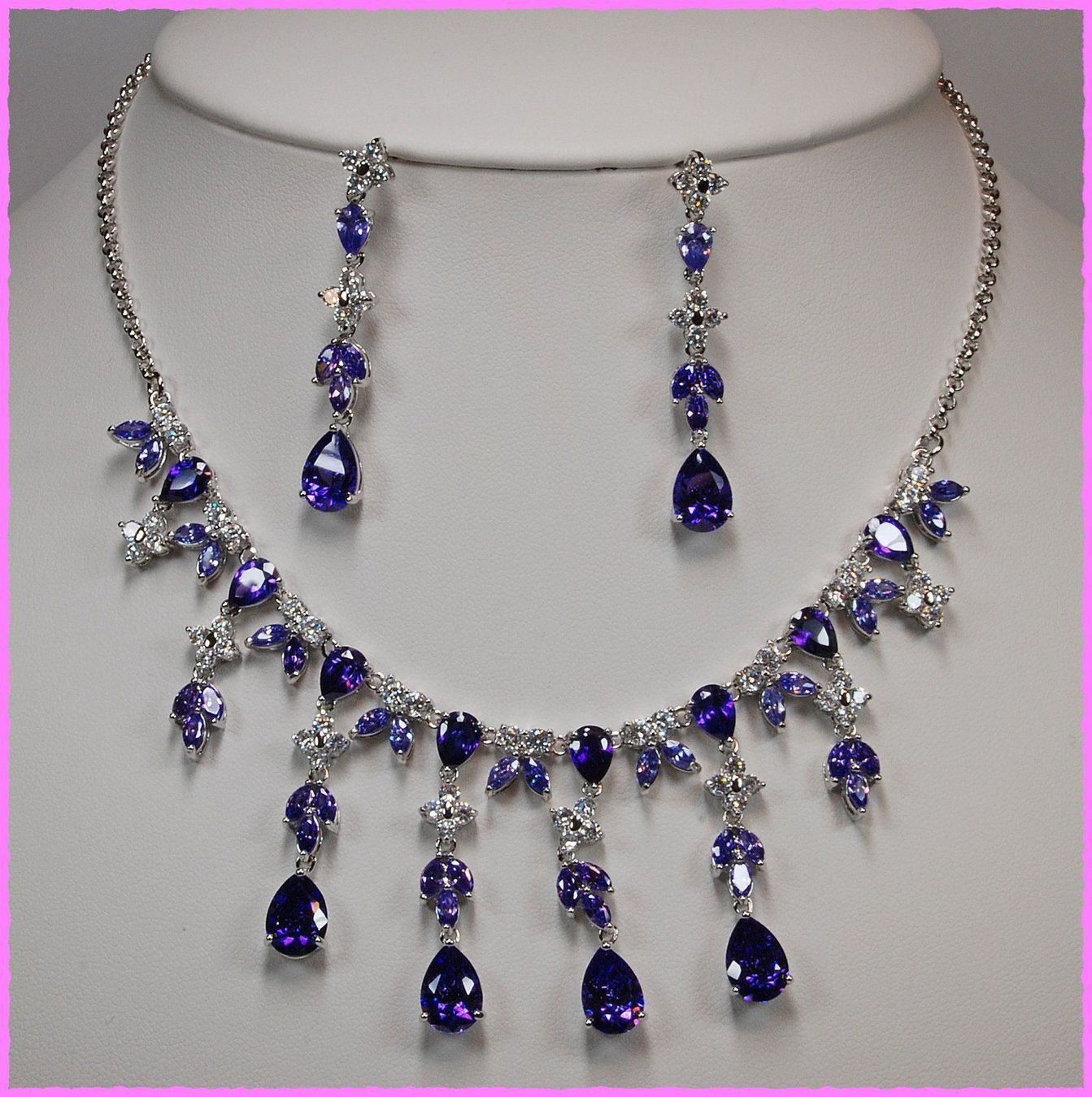 Ketten: Erlesene Halskette – Collier – Neu und originalverpackt aus Oberglatt ZH von Diamond-Girl 4