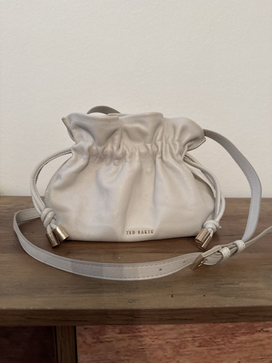Ted Baker Taschen für Damen: Ted Baker Umhängetasche Echtleder  – Gebraucht aus Degersheim von wul_5vdb