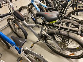 B'Twin City/Trekking Bike – Needs Maintenance – As Is