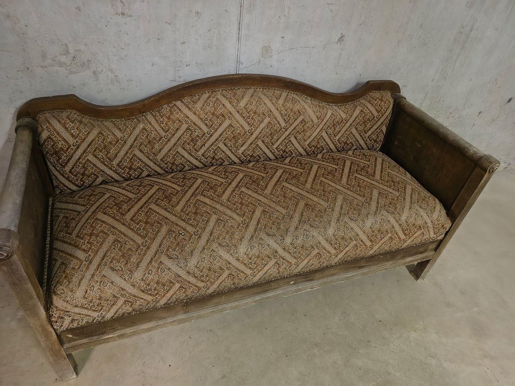 Divani: Vintage Kanapee/Sofa mit Granny Squares Decke – Usato da Gebenstorf venduto da Mar-imH25 2