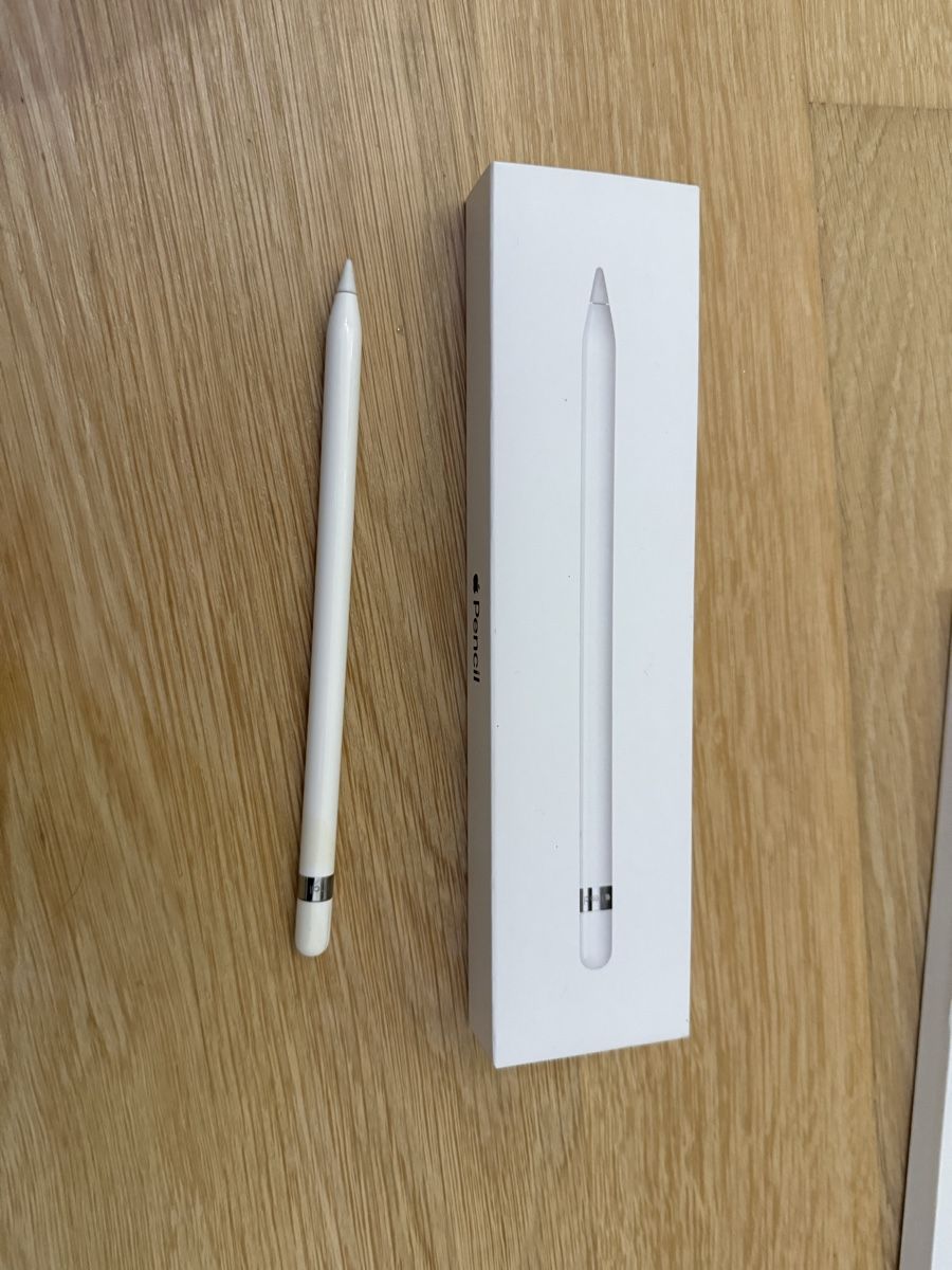 Apple Tablet PC: Verkaufe Ipad mit Smart Keyboard und Apple Pencil – Usato da Baar venduto da lad_s9mg 3