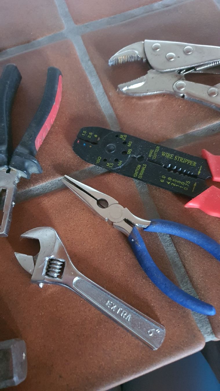Tous les outils: diverses Werkzeug – D'occasion à Flawil par minggeli83 2