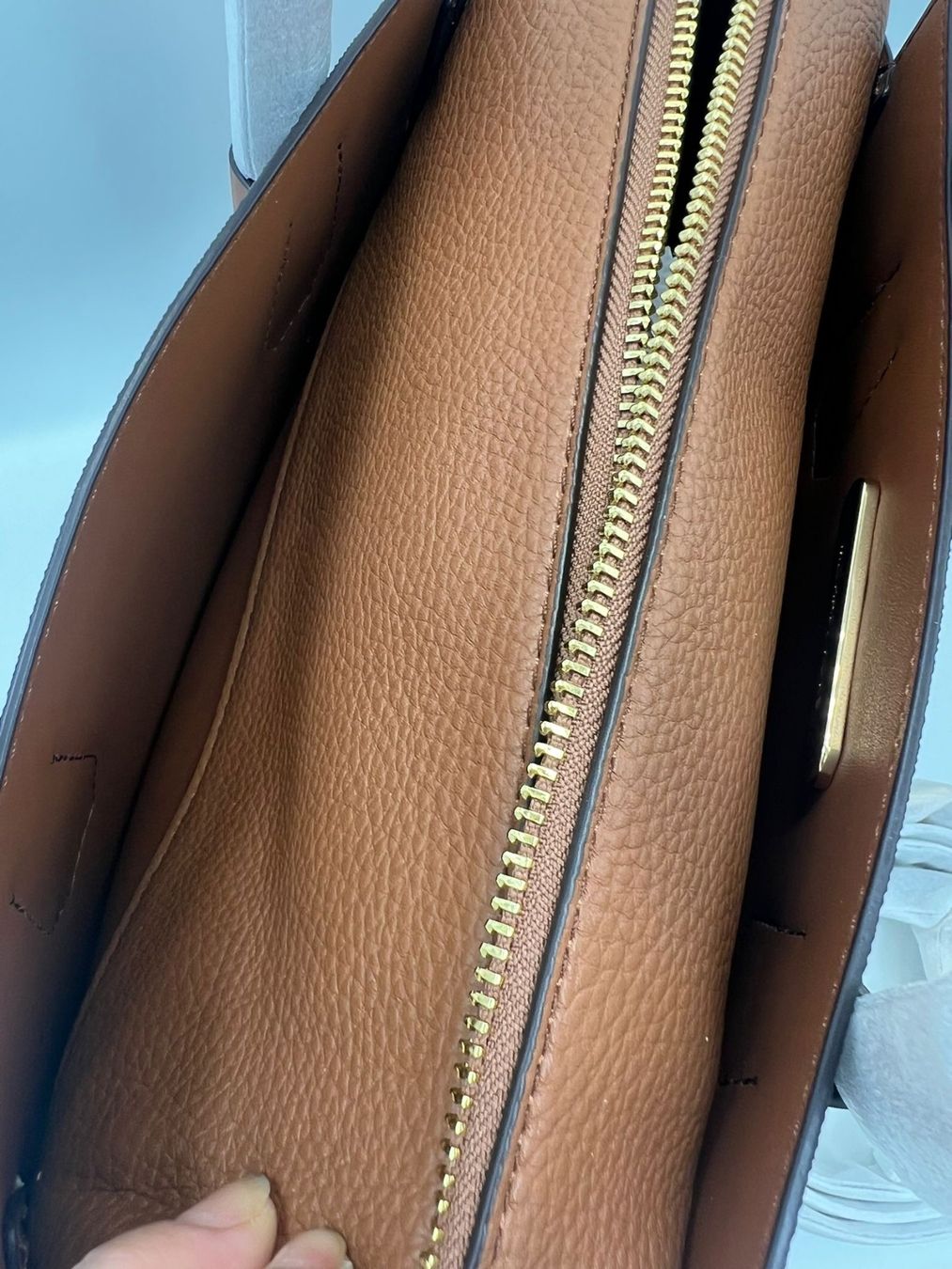 Michael Kors Borse da donna: Michael Kors Mercer brown – Nuovo e nell'imballaggio originale da Wiedlisbach venduto da Sistershop 4