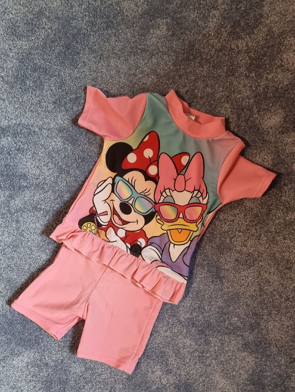 Disney Costumi da bagno & Bikini: Badeanzug Gr. 86/92 mit Minnie und Daisy – Usato da Feusisberg venduto da nijasci