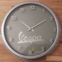 Wanduhr Vespa