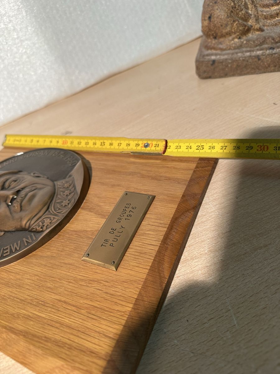 Insegne: Plaque commémorative Général Guisan 1976  bois massif – Usato da Lausanne venduto da artnouveau04 6