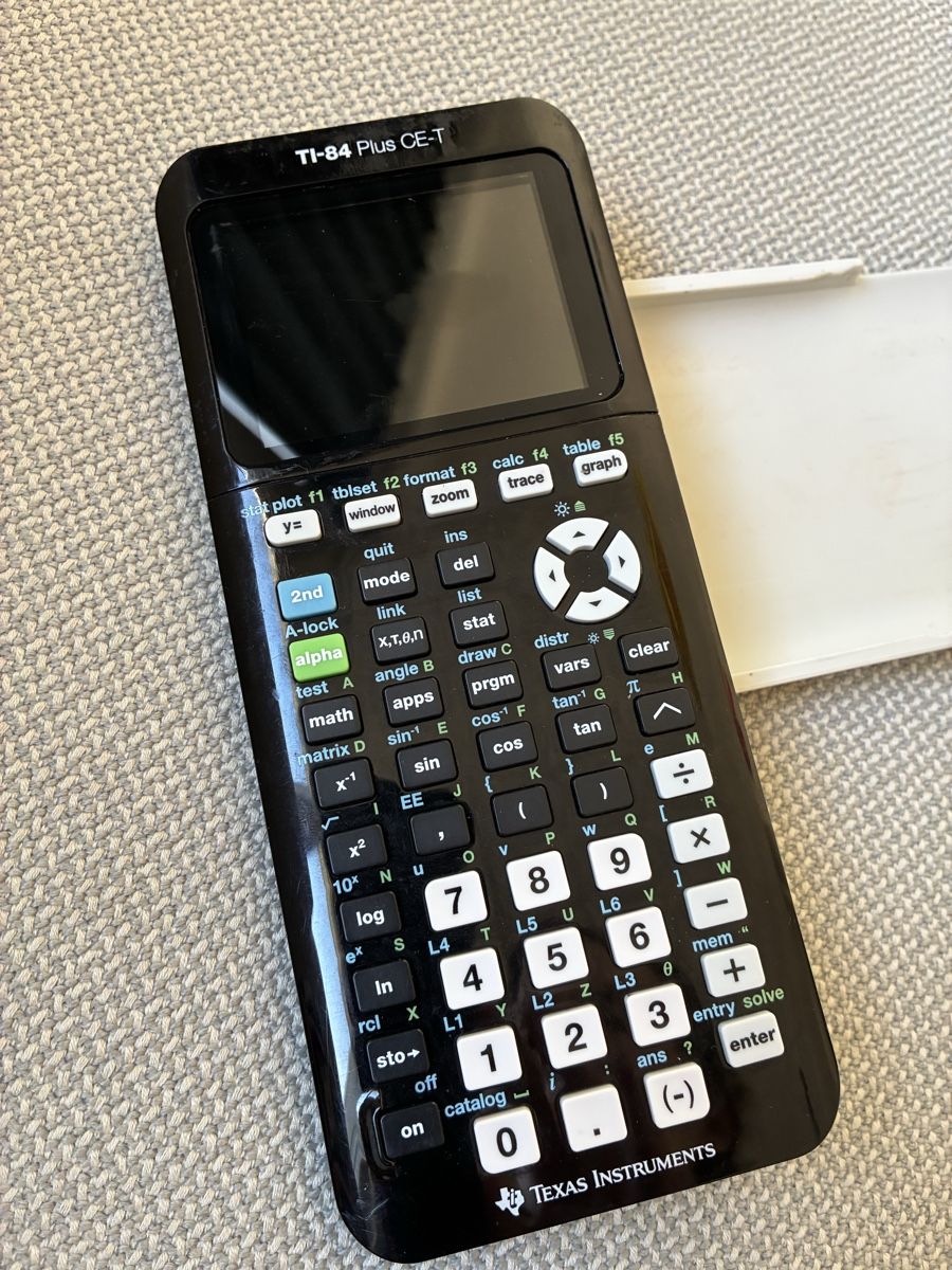 Texas Instruments Calcolatrici tascabili: Texas Instruments TI-84 Plus CE-T Grafikrechner – Usato da Zürich venduto da Sylvie0011 2
