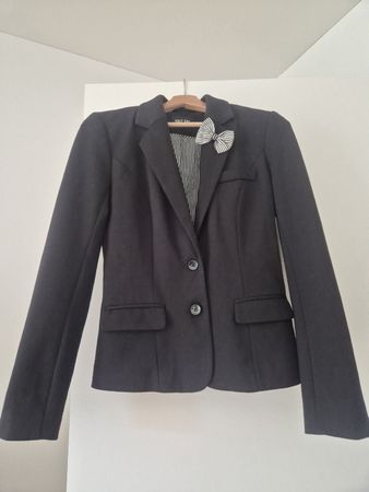 Chic Black Blazer with Bow - size 36