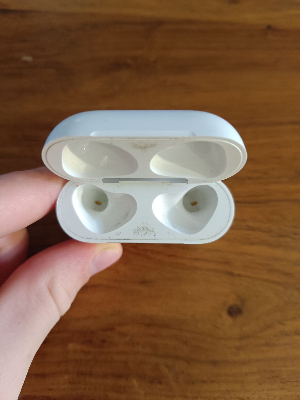 Apple Ladegerät: AirPods 3 Wireless Ladecase – Gebraucht aus Wallisellen von carla2309 2