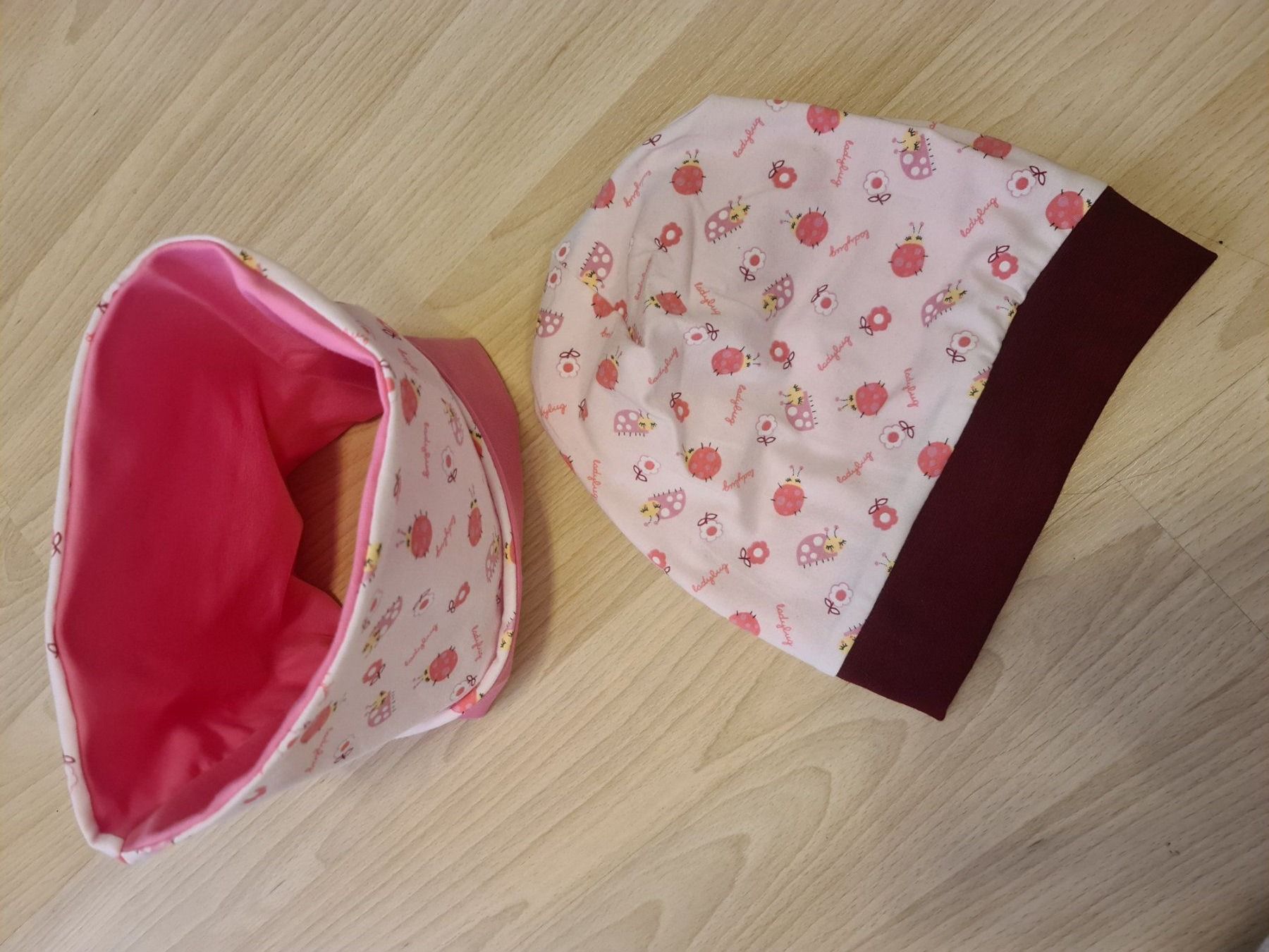 Kleiderpakete & -sets: Kindermütze-Loop-Set "Handgemacht" – Neu (gemäss Beschreibung) aus Fehraltorf von Sumin 3