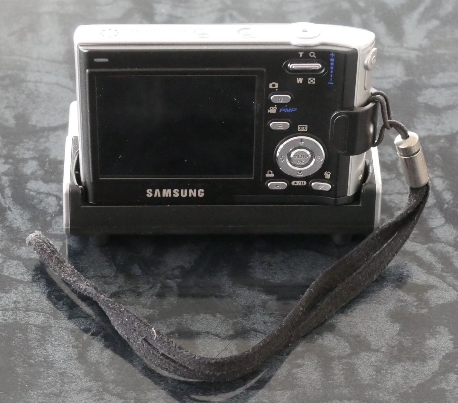 Samsung Fotocamera: Samsung Digimax i6 Digitalkamera Black – Usato da Merlischachen venduto da highlong-123 5