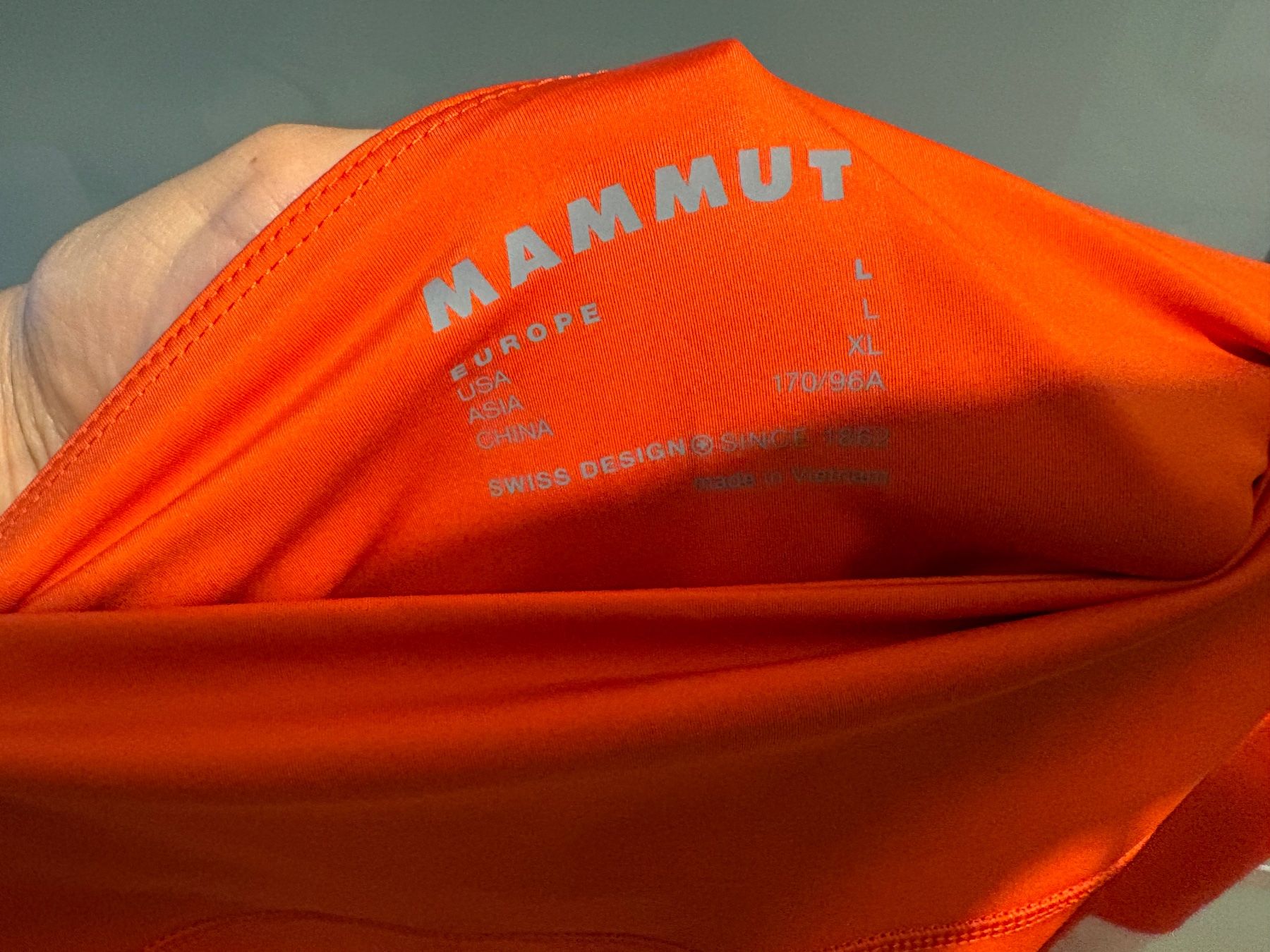 Mammut Lotti di vestiti: MAMMUT Sport set - Size L - NEW – Usato da Muzzano venduto da Sidney_3 2