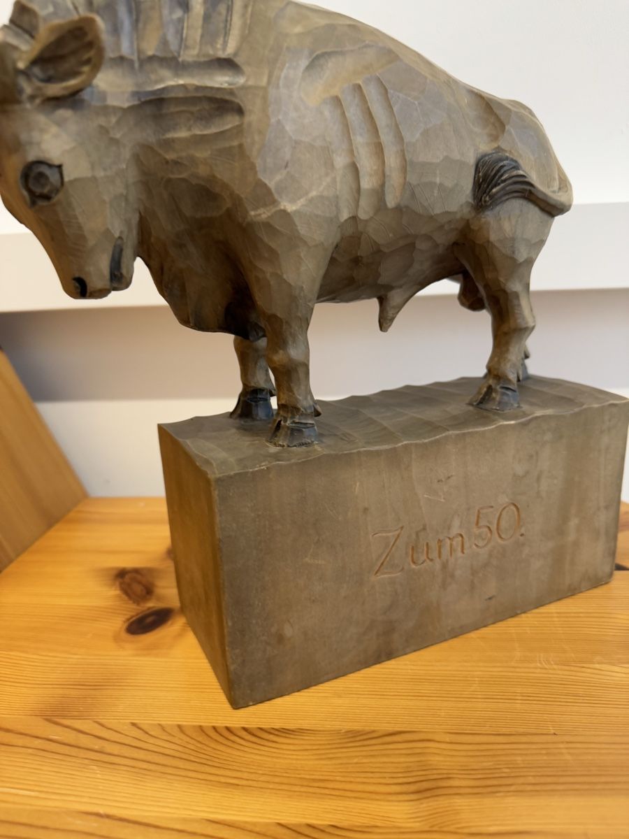 Skulpturen & Statuen: Bison Handgeschnitzte Holzstatue - Bison Zum 50 Geschenke – Gebraucht aus Morges von SevArt 4