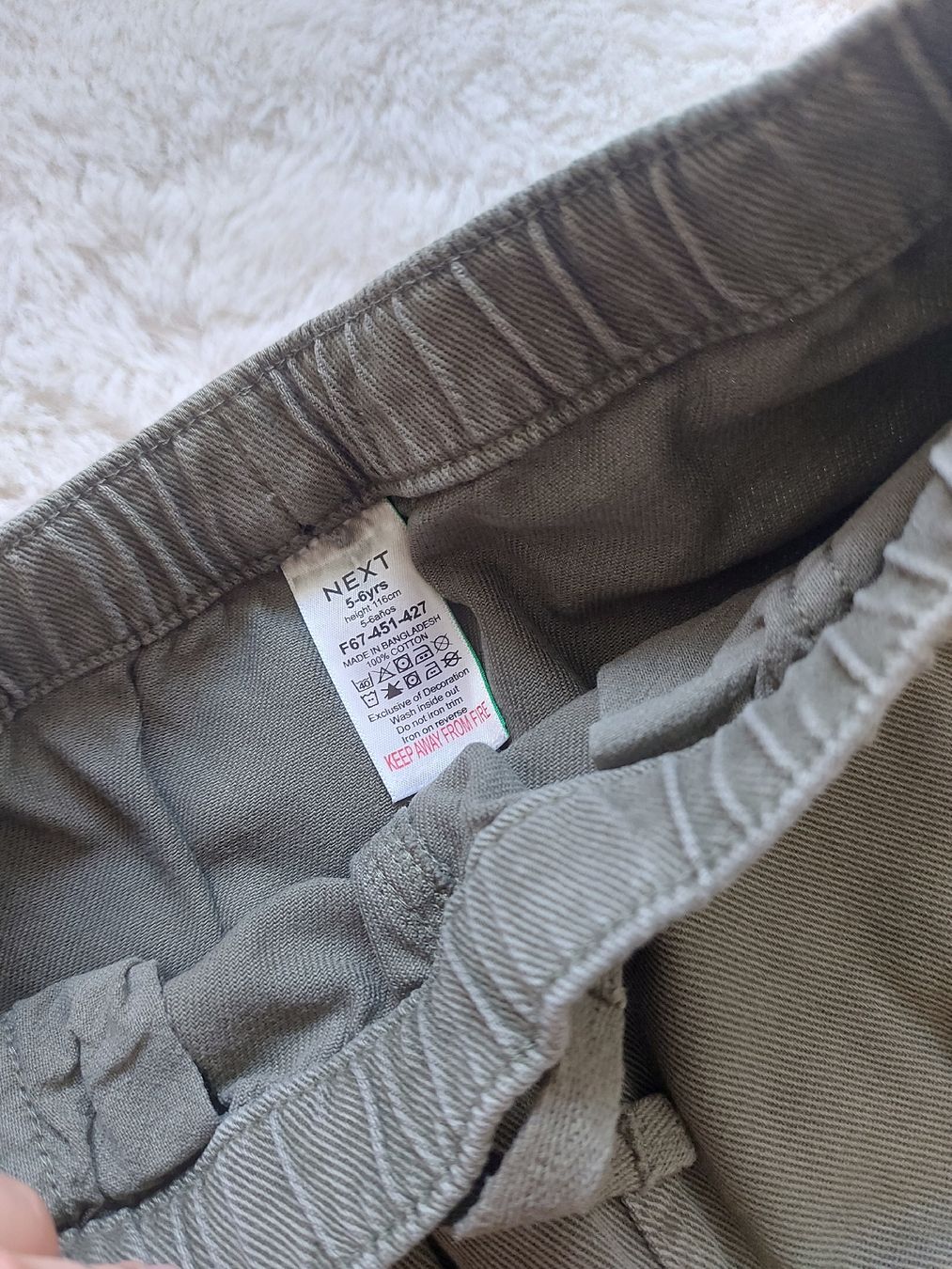 Next Ensembles coordonnés: Hosen Kinder – D'occasion à Brig par Mak_s2v9 2