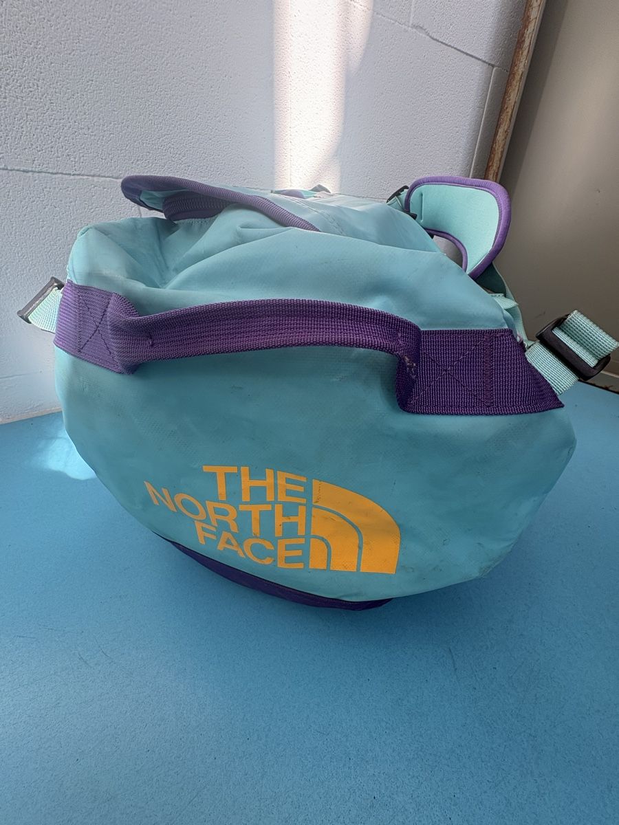North Face Borse: The Nord Face Duffle Bag S – Usato da Zollikofen venduto da rot_2v9l
