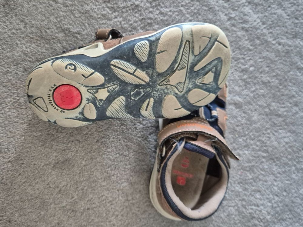 Elefanten Scarpe da uomo: Sandalen Elefanten, Gr 24 – Usato da Zürich venduto da Nuusneiti 2