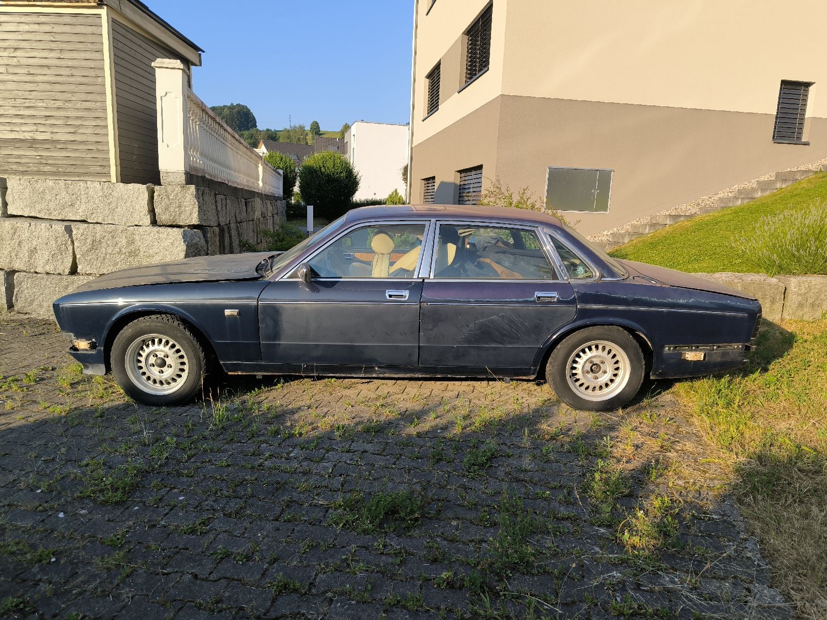 Daimler Autos: Daimler XJ40 Jaguar – Défectueux à Bütschwil par chromenbueb 2