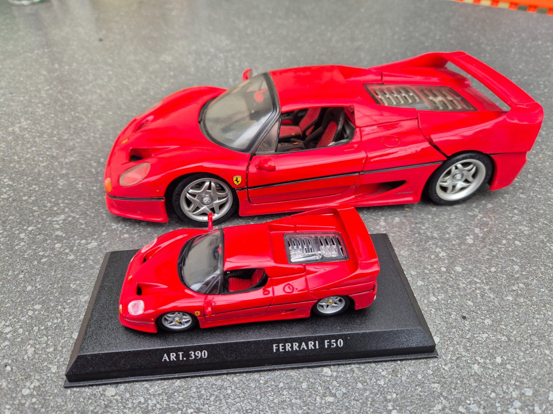Ferrari Modellautos: Ferrari F50 – Gebraucht aus Oberbuchsiten von  6