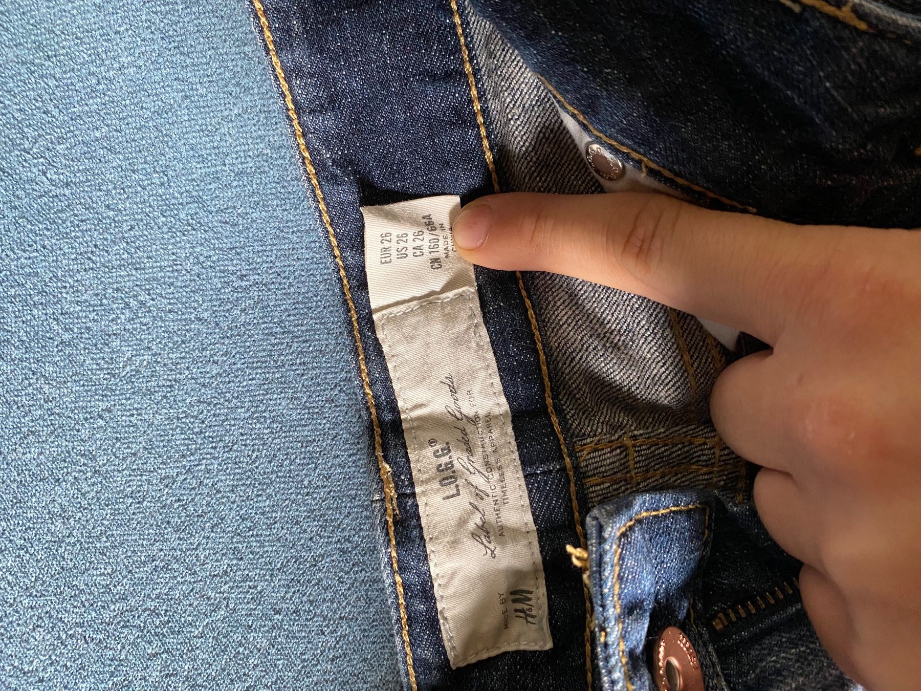 H&M Jeans: 2x Jeans Hosen – Gebraucht aus Klosters von Rigi98 3