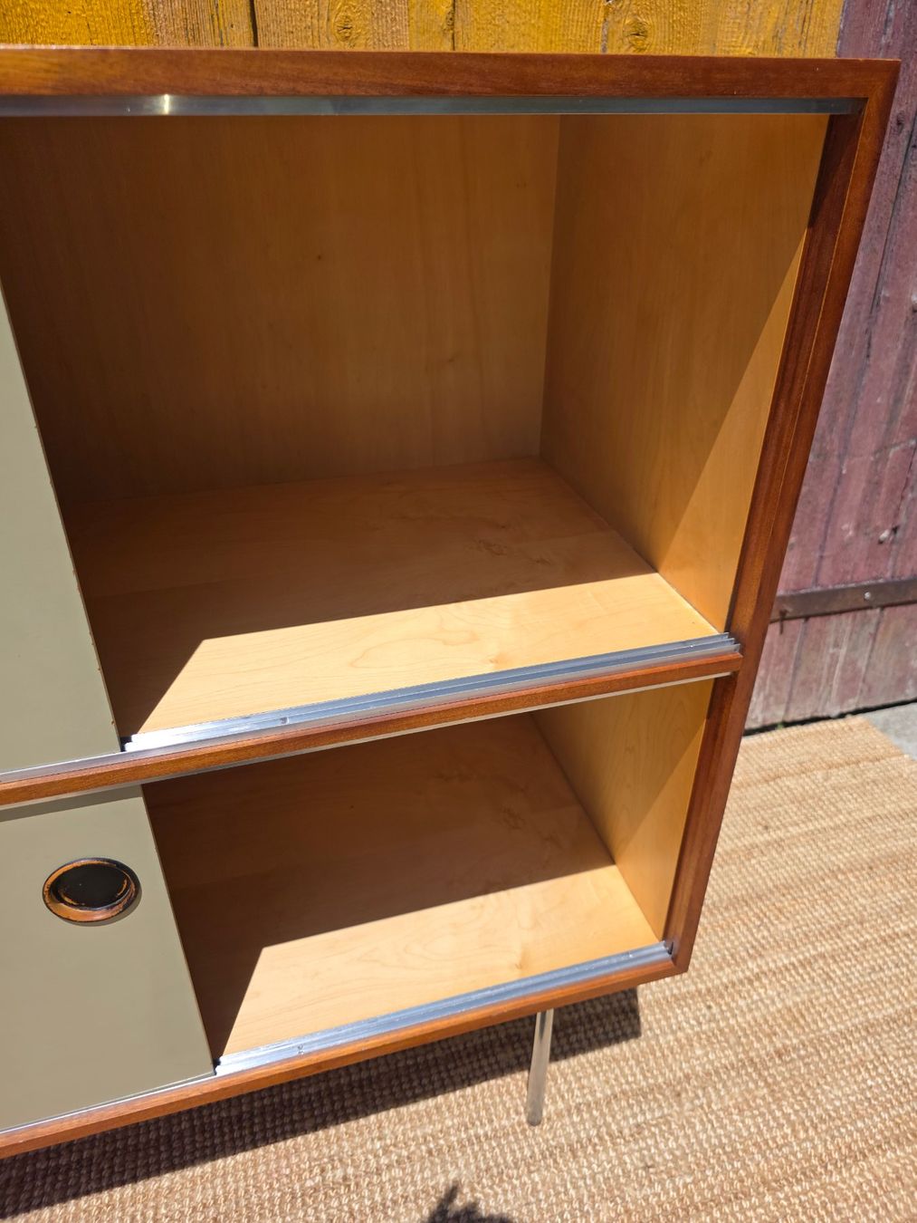 Thut Kommoden: Kurt Thut   Sideboard "Schiebetürkorpus 943" – Gebraucht aus Haslen AI von Vintagelix 5