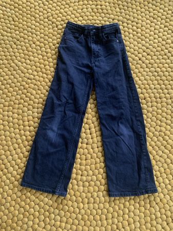 Jean H&M wide leg noir taille haute, taille 134 cm