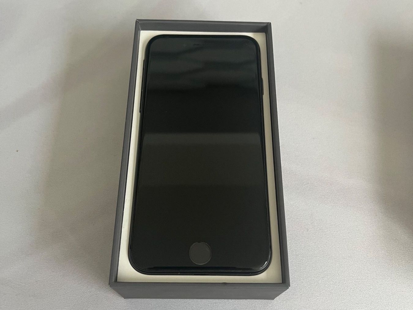 Apple Telefoni cellulari / Smartphones: iphone 8 space grey 256 GB – Usato da Brügg BE venduto da My_wonderland 1